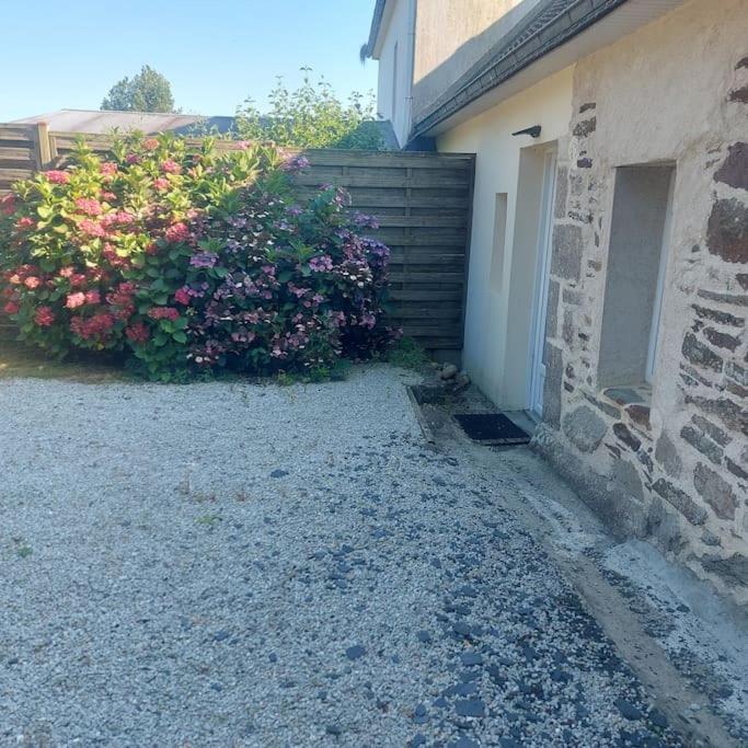 Penty Typique Kercab Dans Un Ancien Moulin Villa Plomodiern Kültér fotó