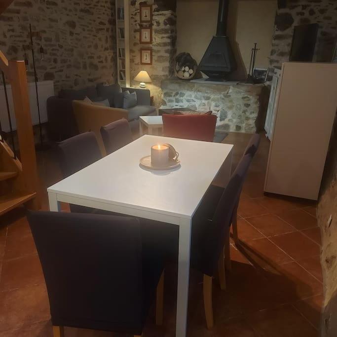 Penty Typique Kercab Dans Un Ancien Moulin Villa Plomodiern Kültér fotó
